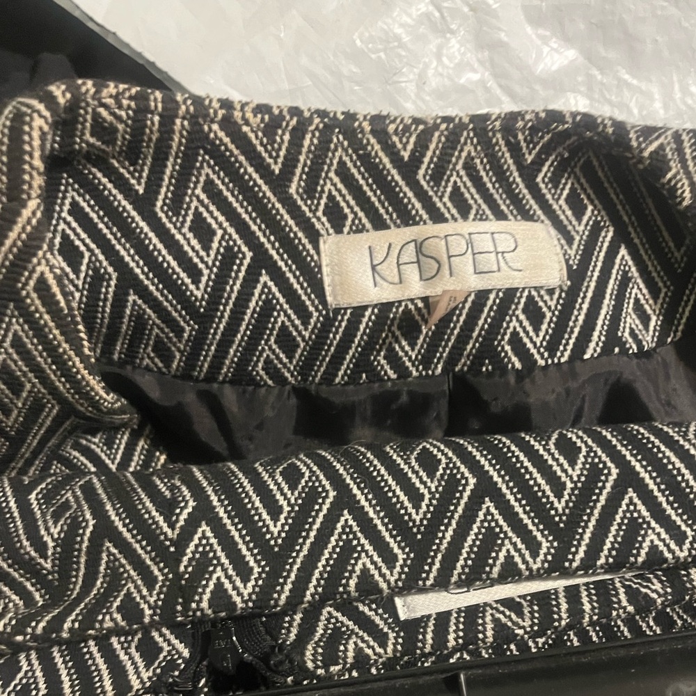 Kasper Black and White Geometric Midi Skirt size 16 with XL Jacket - Picture 6 of 7